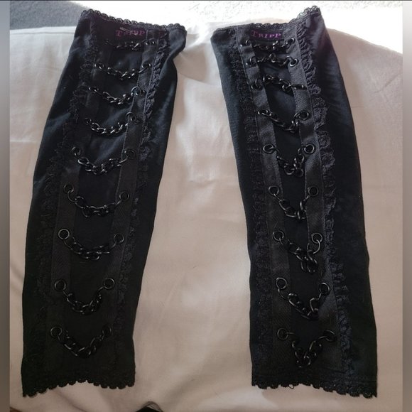 Tripp nyc Accessories - Tripp NYC Y2K metal chain, lace, arm warmers NWOT, Black, Chains, LACE, Goth